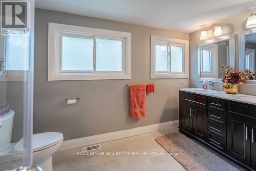 2365 Selwyn Bay Lane — photo 28