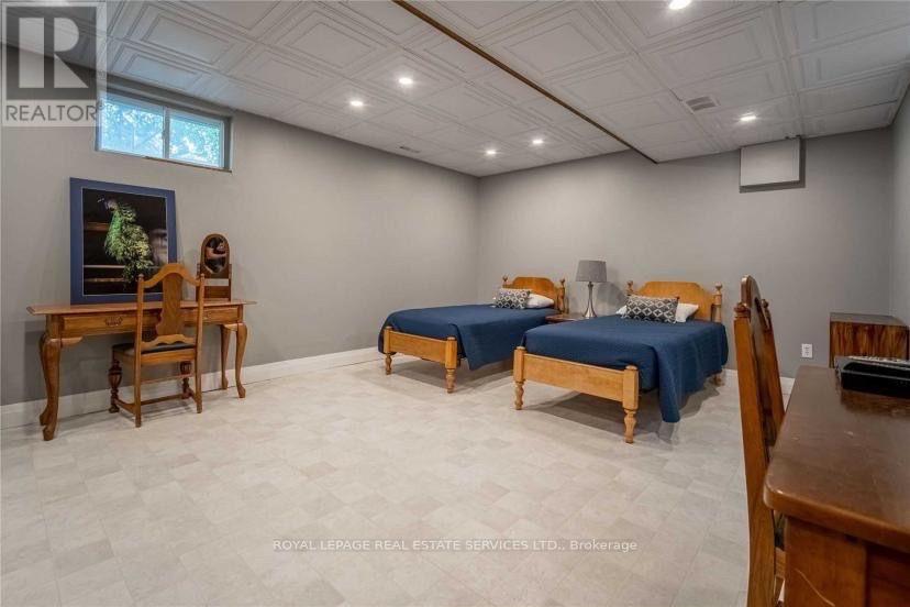 2365 Selwyn Bay Lane — photo 33