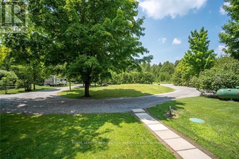 2365 Selwyn Bay Lane — photo 40