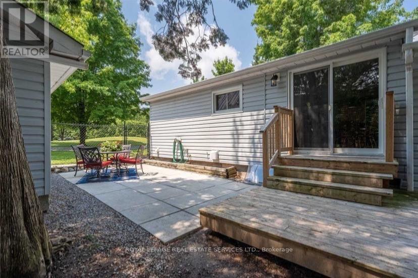 2365 Selwyn Bay Lane — photo 8