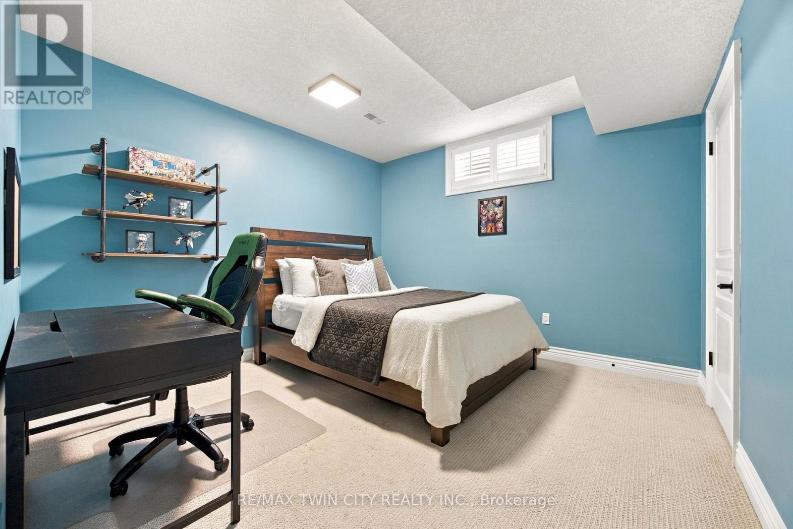 209 Longview Crescent, Kitchener, ON photo 28