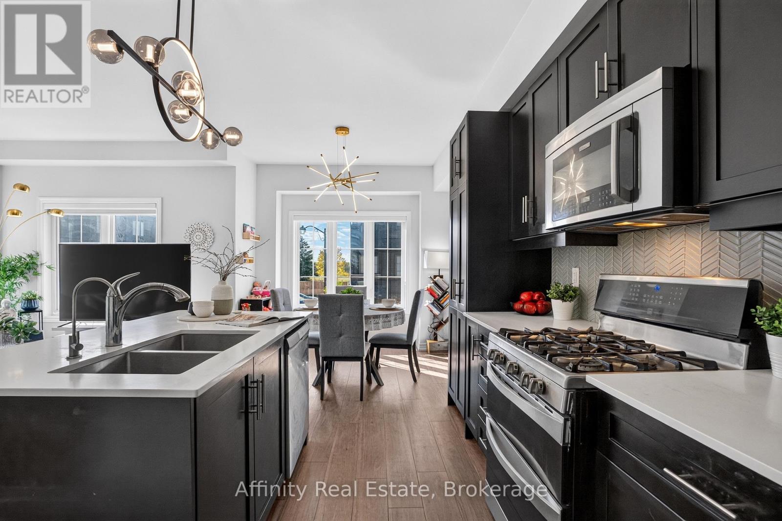 #49- 124 Compass Trail, Cambridge, ON photo 23
