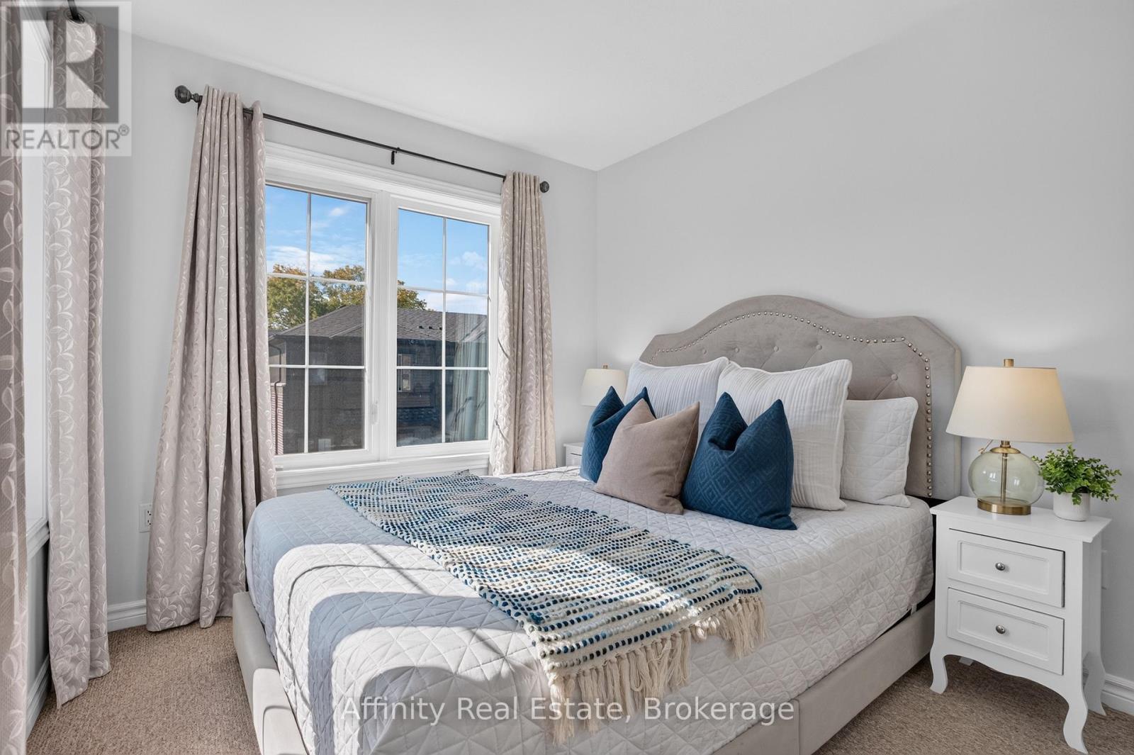 #49- 124 Compass Trail, Cambridge, ON photo 33