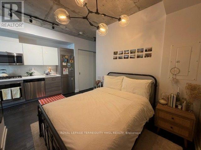 39 Brant Street — photo 13