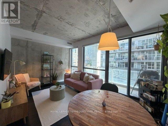 39 Brant Street — photo 7