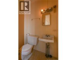 710 Saint-pierre Ouest Boulevard, Caraquet, NB E1W1A1 Photo 16