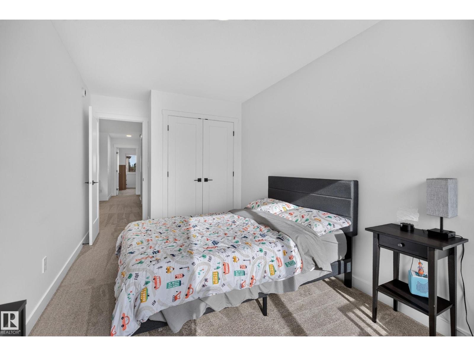 66 GLADSTONE BN - 31