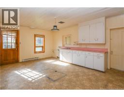 Kitchen - 710 Saint-pierre Ouest Boulevard, Caraquet, NB E1W1A1 Photo 11