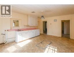 710 Saint-pierre Ouest Boulevard, Caraquet, NB E1W1A1 Photo 13