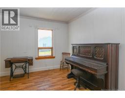 710 Saint-pierre Ouest Boulevard, Caraquet, NB E1W1A1 Photo 29
