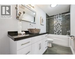 111 Oak Park Drive, Waterloo, ON N2K0B3 Photo 17