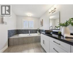 111 Oak Park Drive, Waterloo, ON N2K0B3 Photo 23