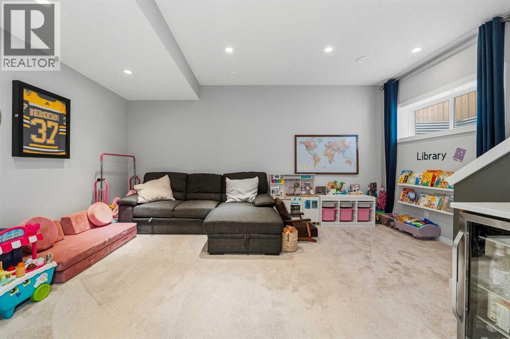 292 Chinook Gate Close SW - Image 34