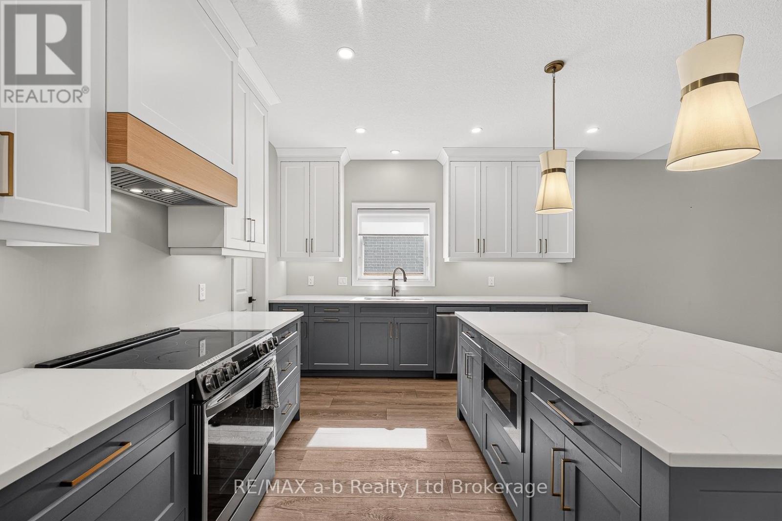 6 DIAMOND STREET - 11