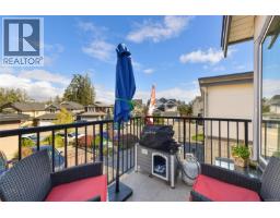 Living room - 1005 Boeing Close, Langford, BC V9B0R2 Photo 11