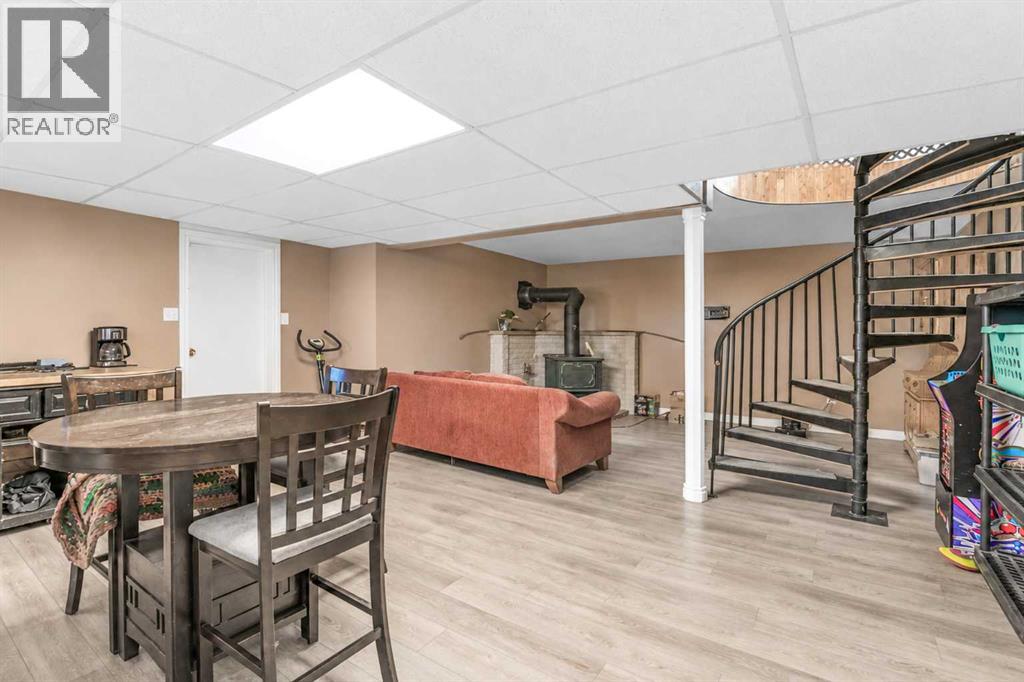 Listing photo – 40022 Range Road 31, Rural Lacombe County