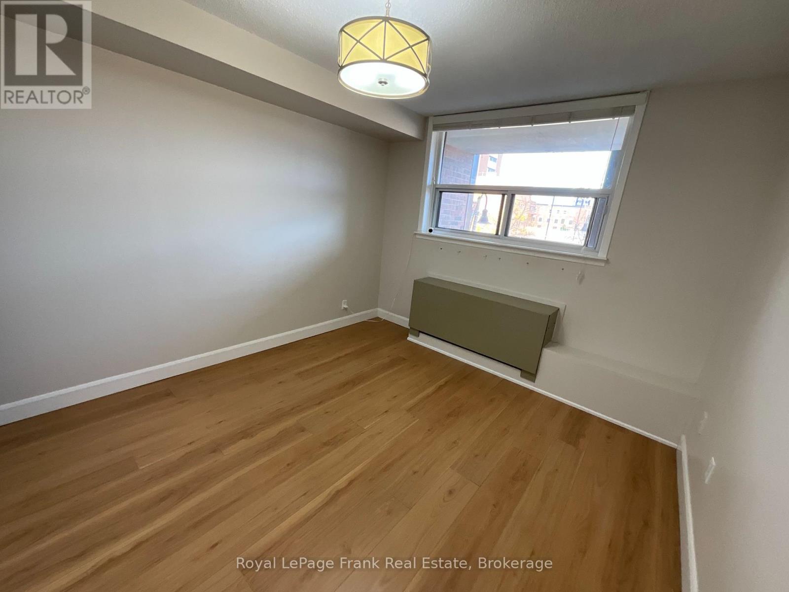 205- 80 Athol Street East, Oshawa, ON photo 16