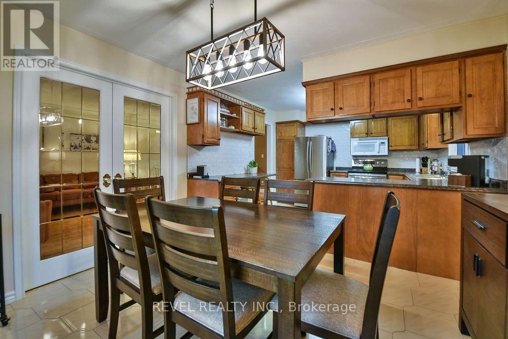 1136 GREENINGDON DRIVE - 12