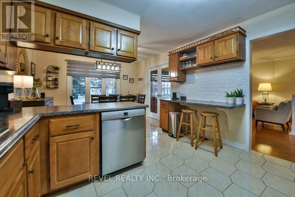 1136 Greeningdon Drive — photo 13