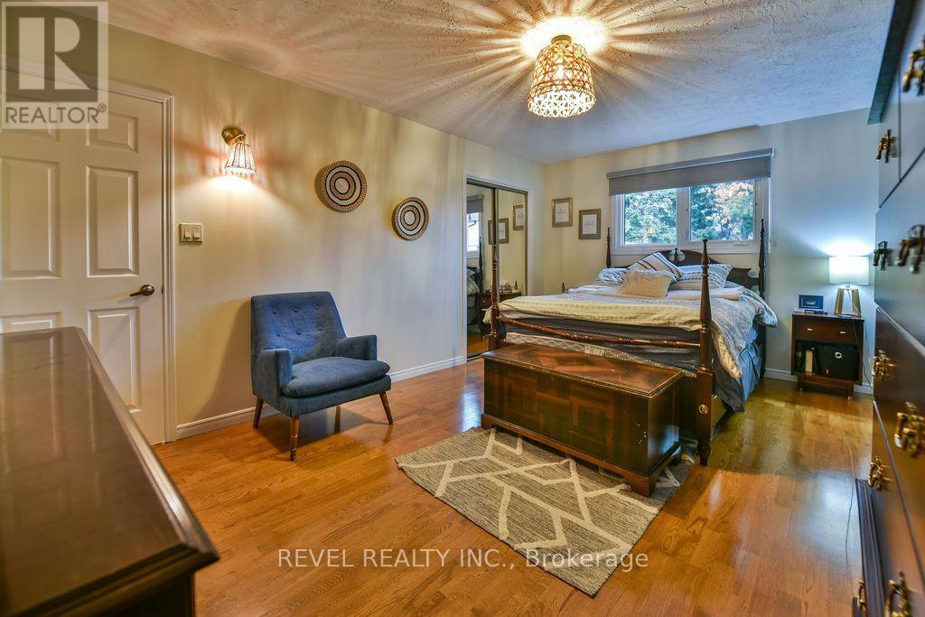 1136 GREENINGDON DRIVE - 15