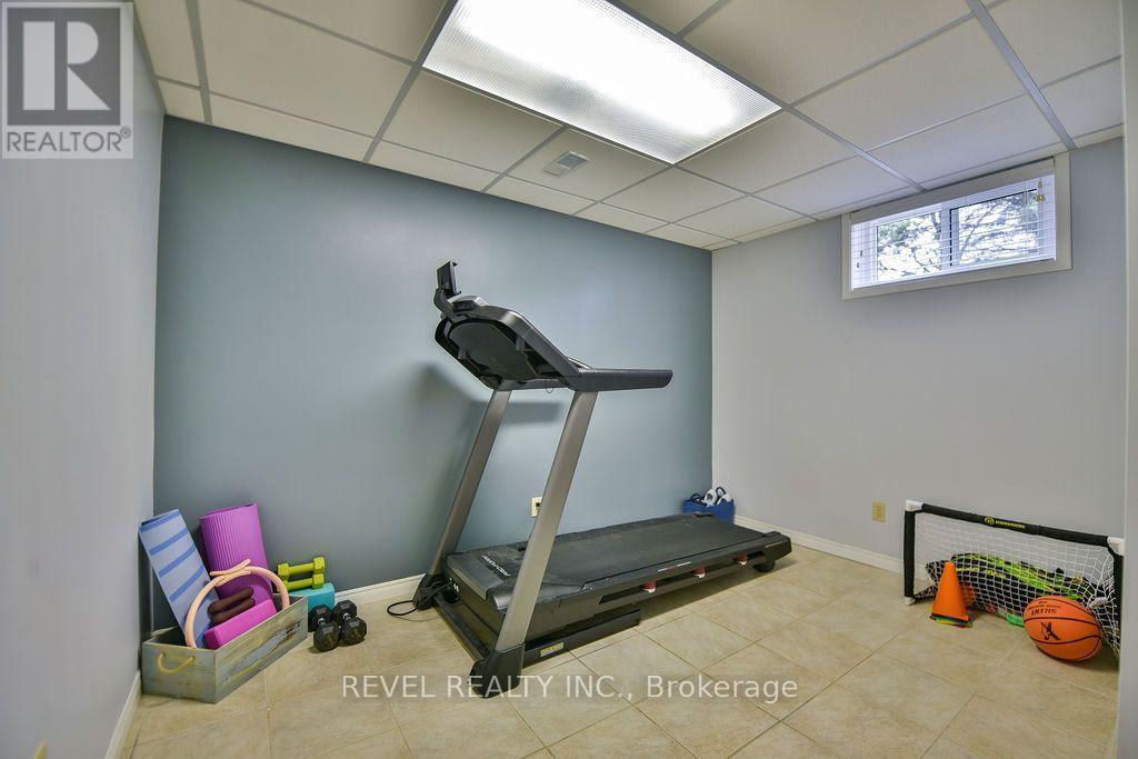 1136 Greeningdon Drive — photo 35