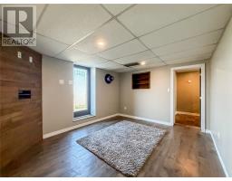 358 Creston Boulevard thumbnail 19