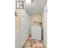 60 Meadowbrook Drive thumbnail 11