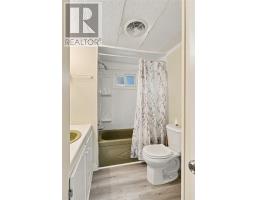 60 Meadowbrook Drive thumbnail 9