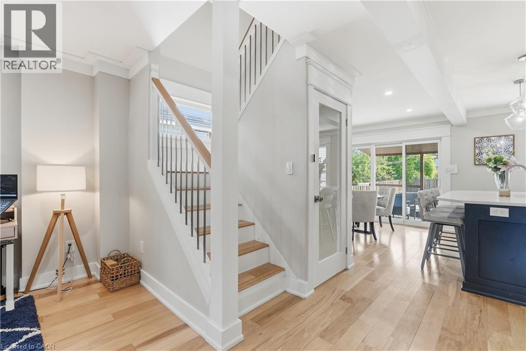 77 HOUGHTON Avenue S - 12