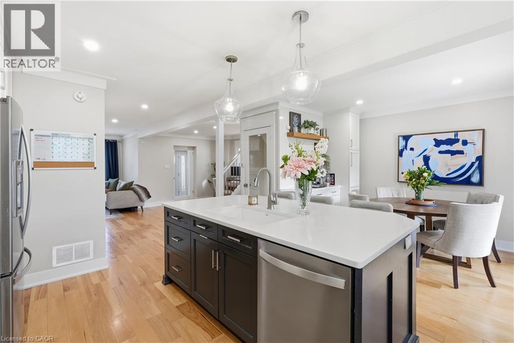 77 HOUGHTON Avenue S - Image 21