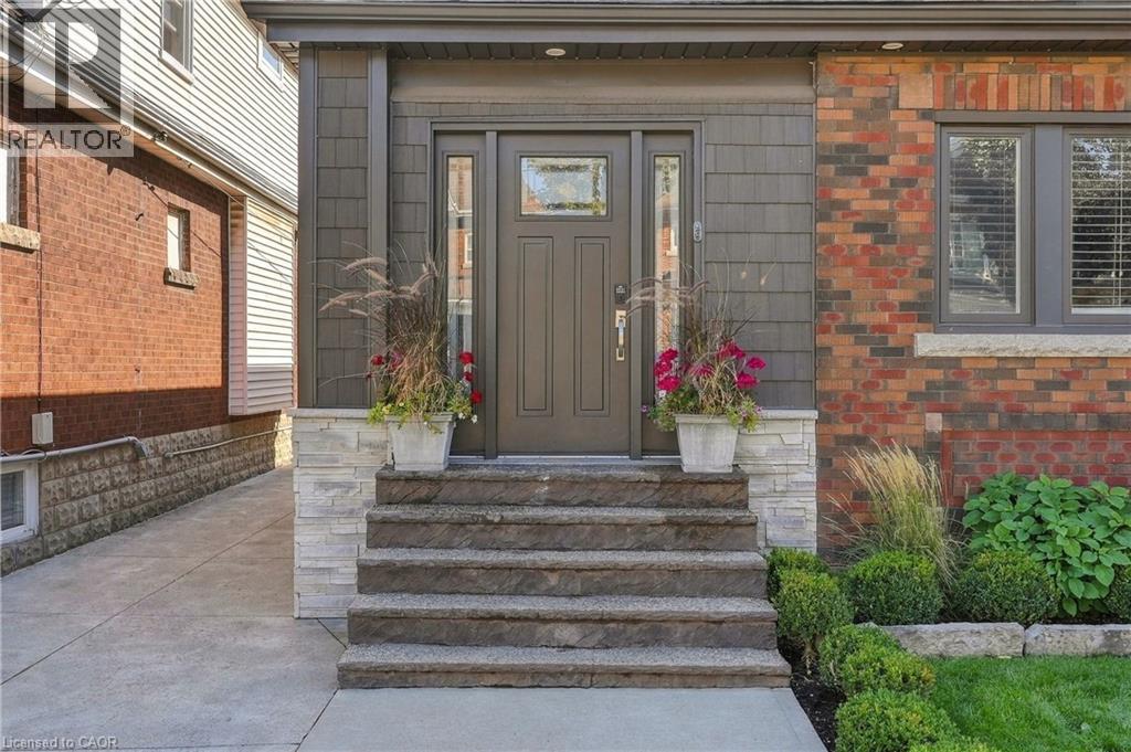 77 HOUGHTON Avenue S - Image 5