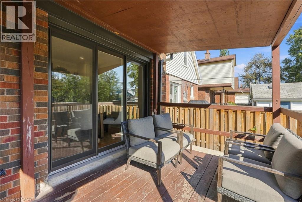 77 HOUGHTON Avenue S - 45