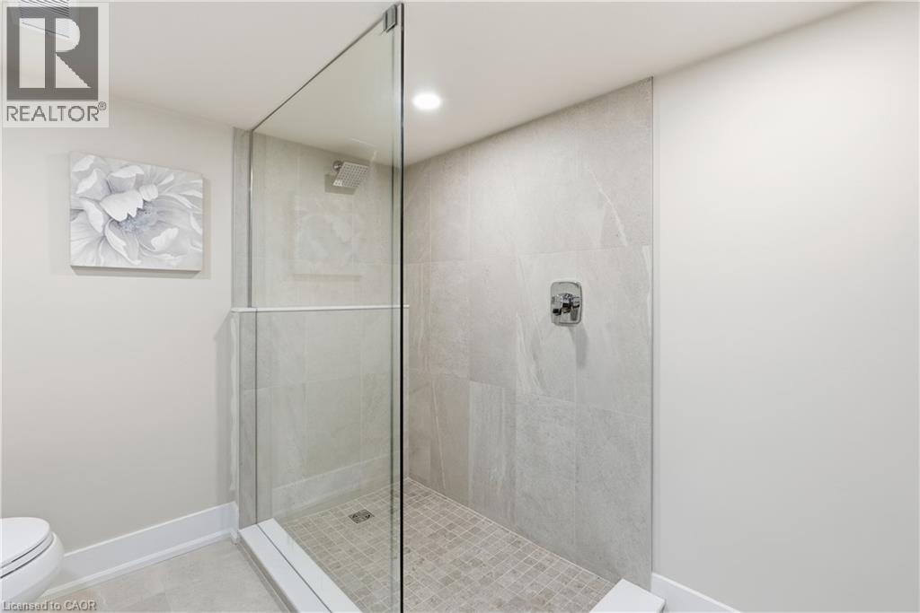 77 HOUGHTON Avenue S - 42