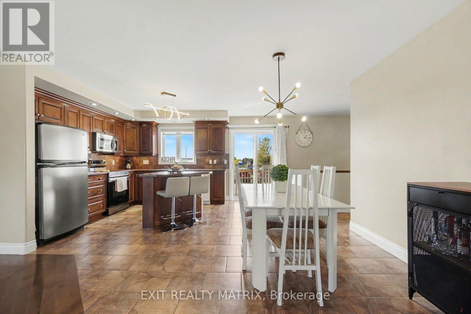 14 Hebert Street — photo 10