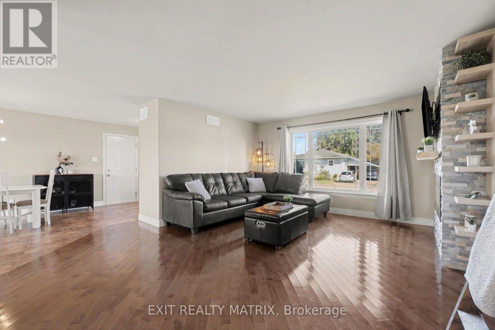 14 HEBERT STREET - 15
