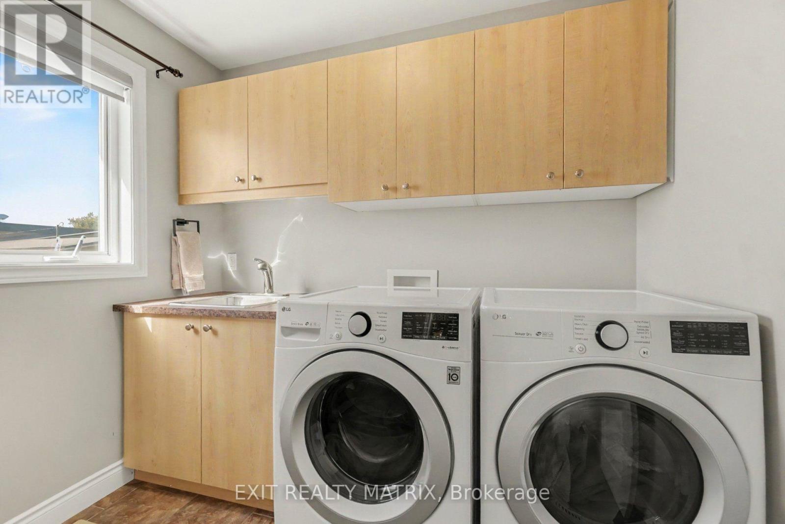 14 Hebert Street — photo 17