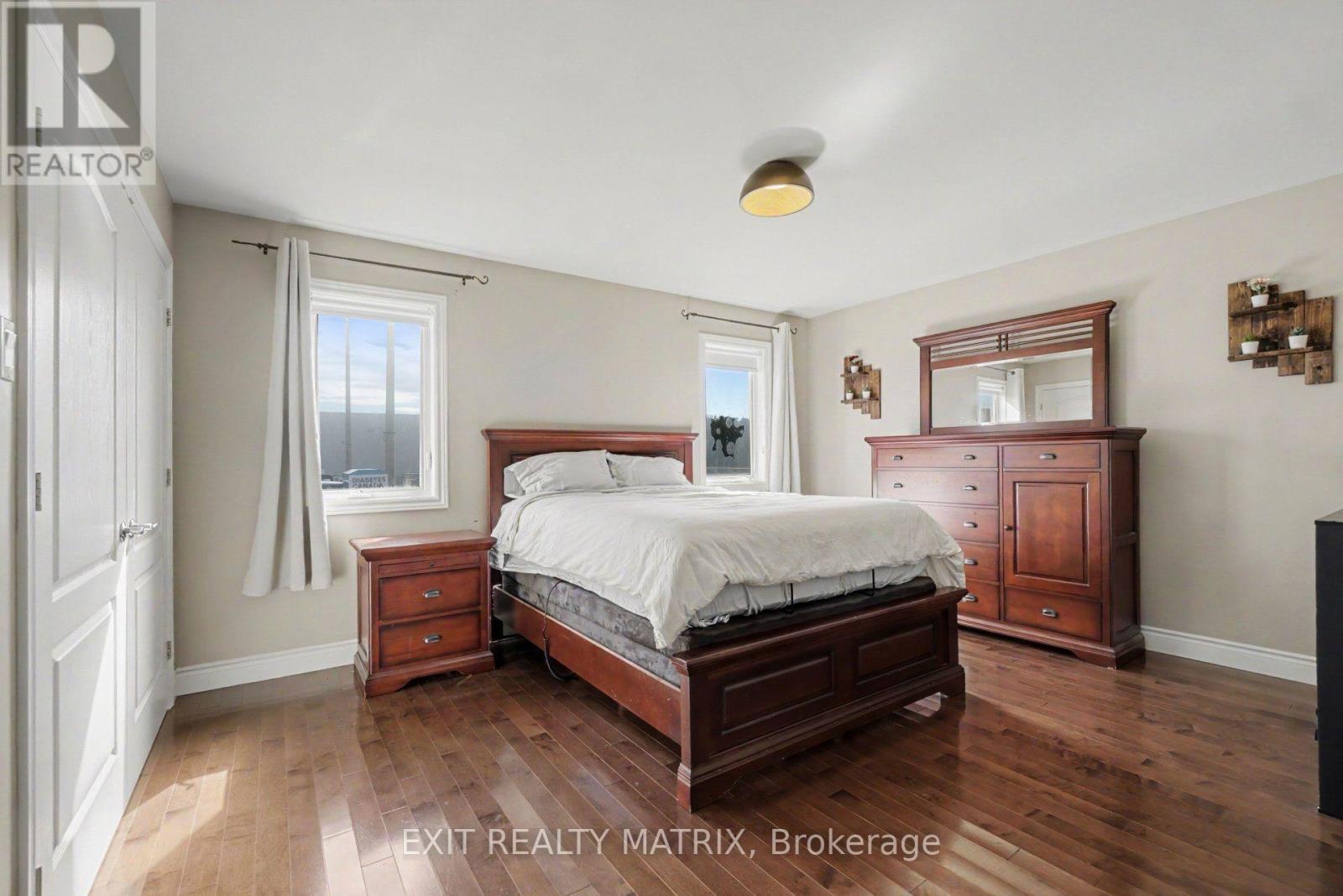 14 Hebert Street — photo 20