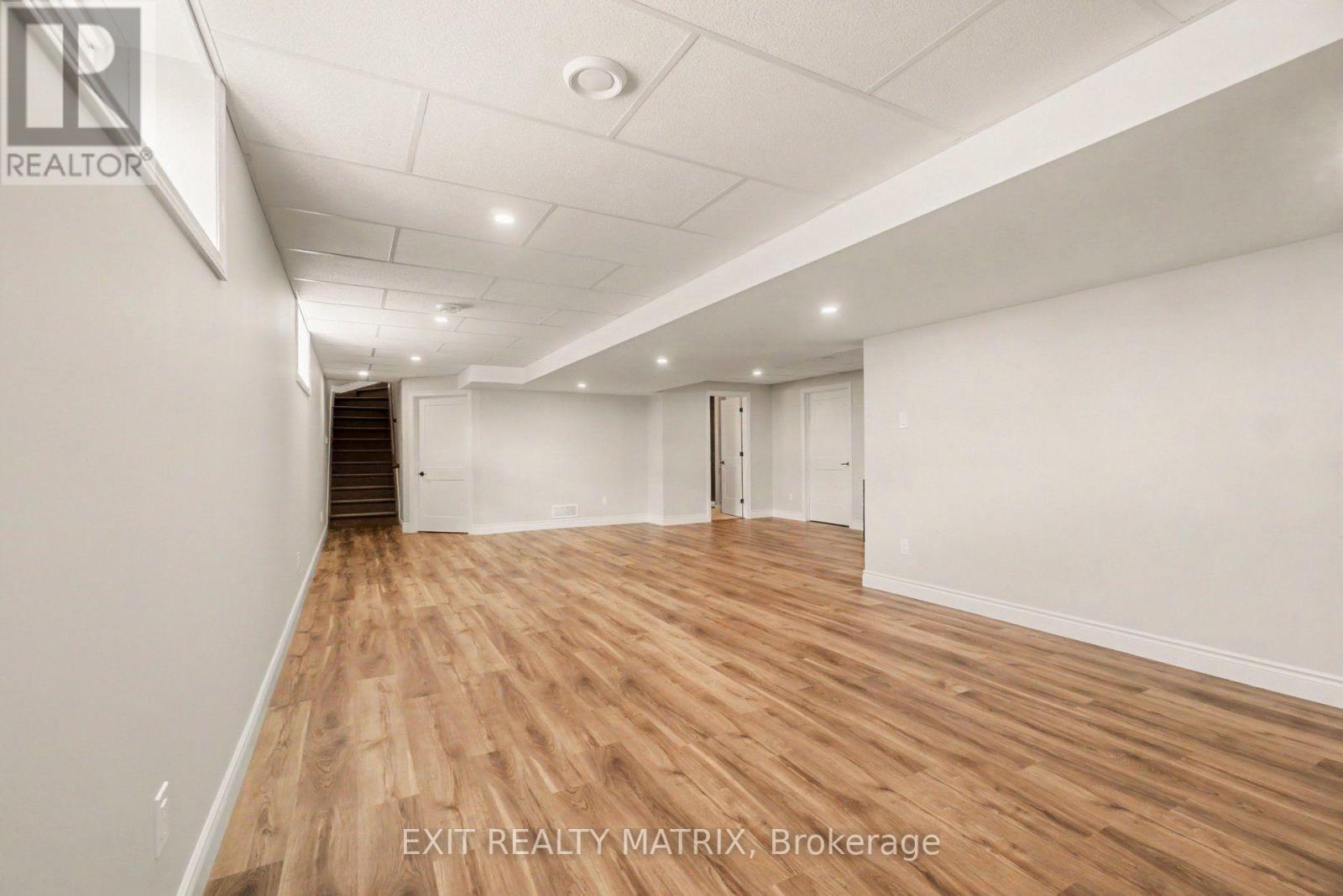 14 Hebert Street — photo 28
