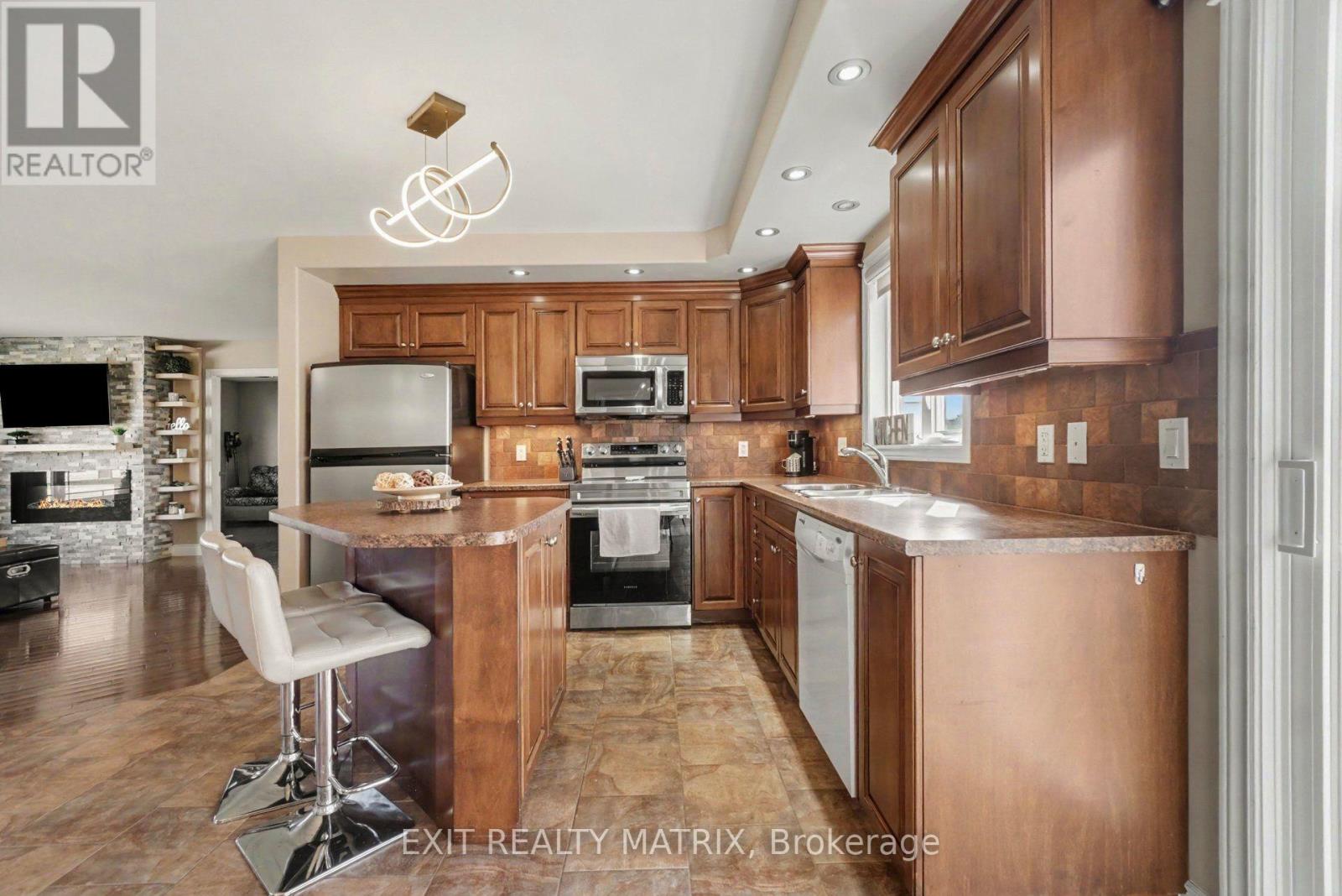 14 HEBERT STREET - 5