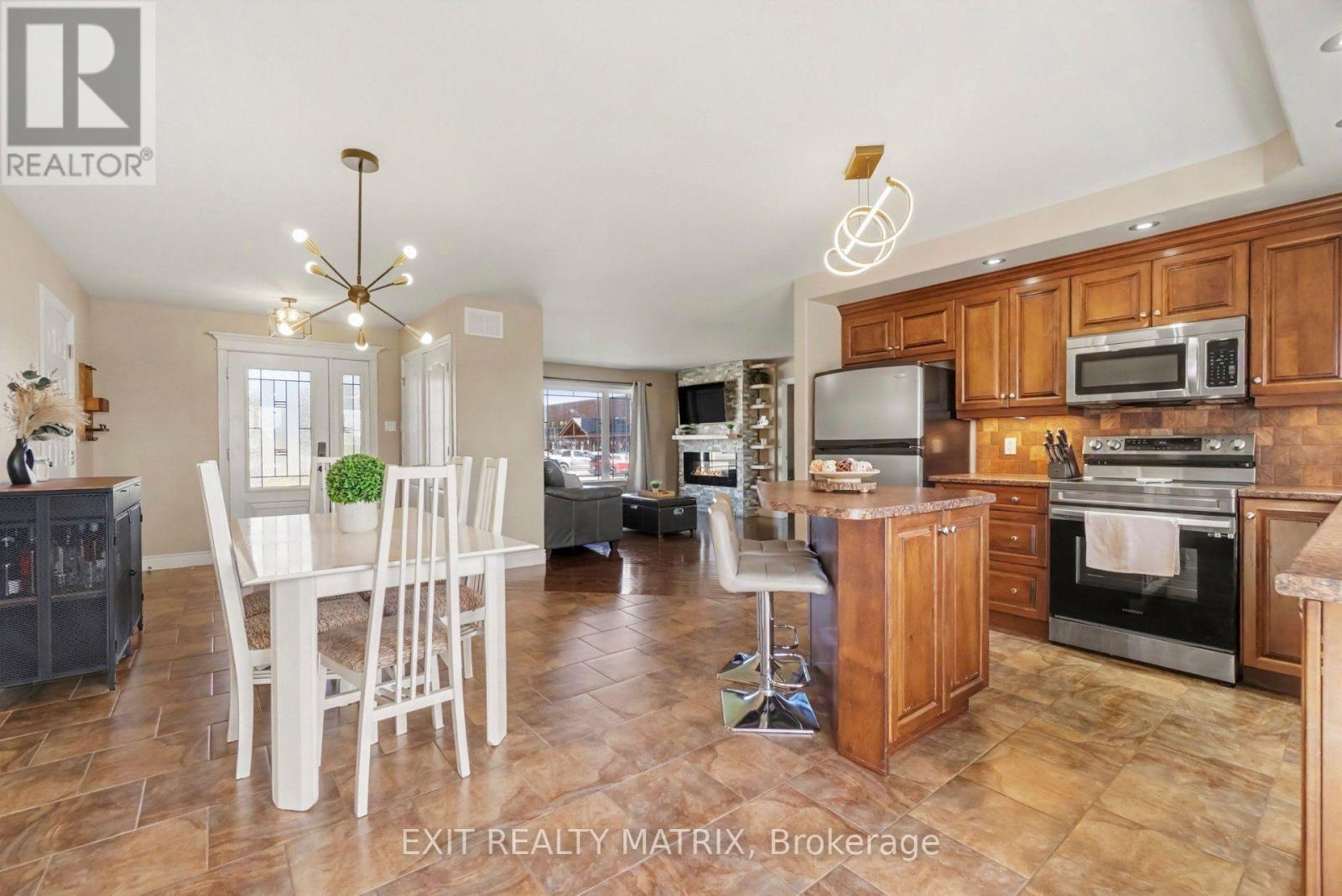 14 HEBERT STREET - 9