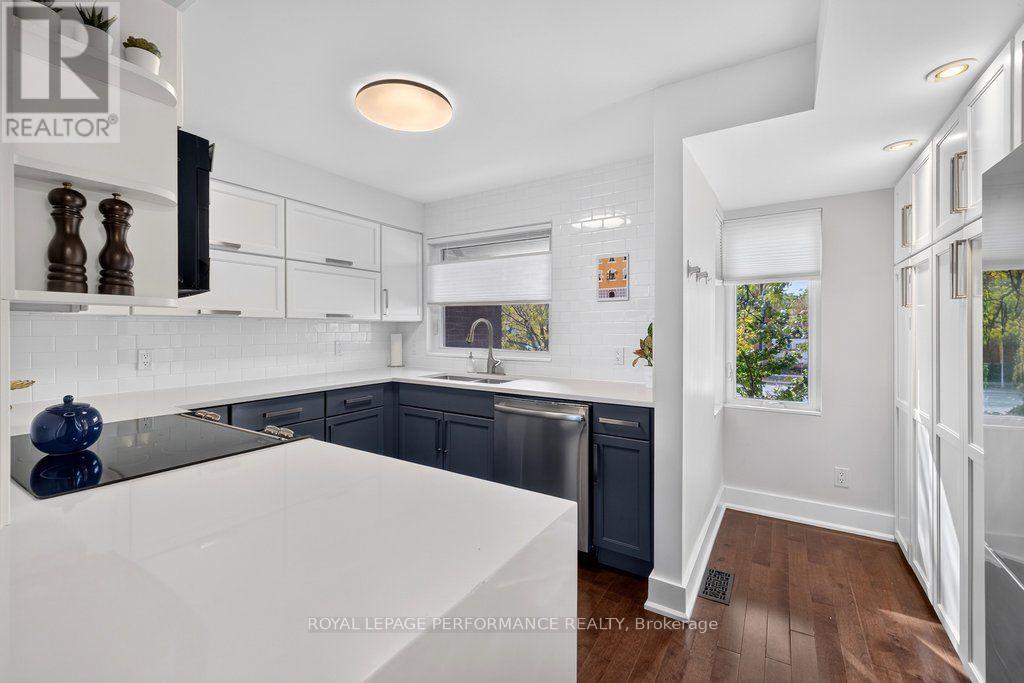 2 - 251 Bruyere Street
