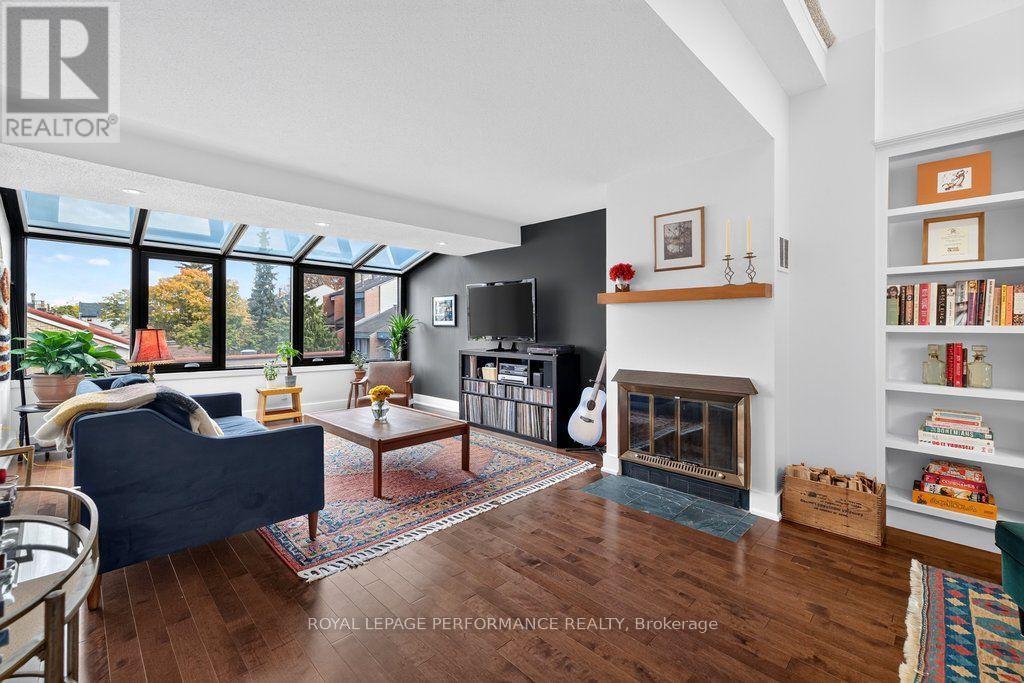 2 - 251 Bruyere Street