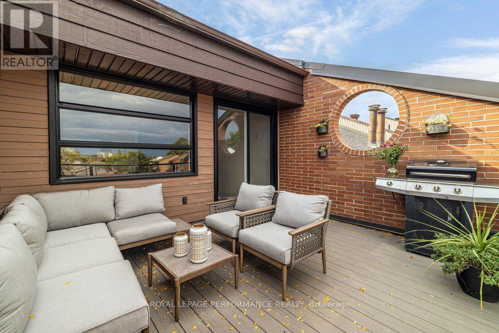 2 - 251 Bruyere Street