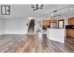 152 Hawkmere Close - photo 11