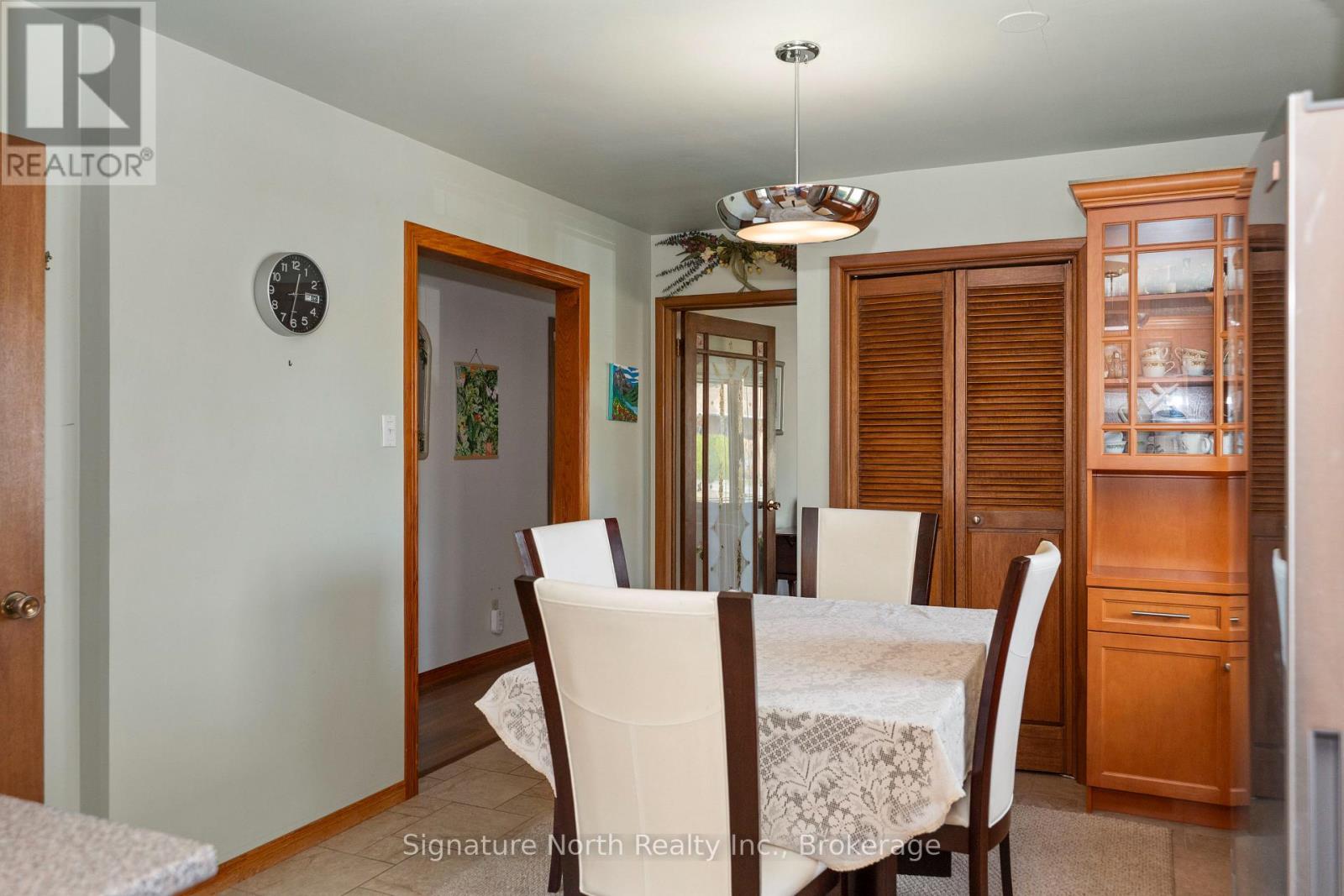 615 Hollylane Street — photo 14