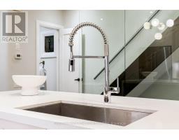 209 Atlas Avenue, Toronto, ON M6C3P6 Photo 12