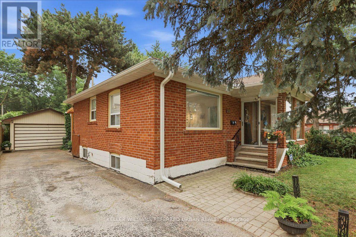 241 Churchill Avenue, Toronto, ON photo 2