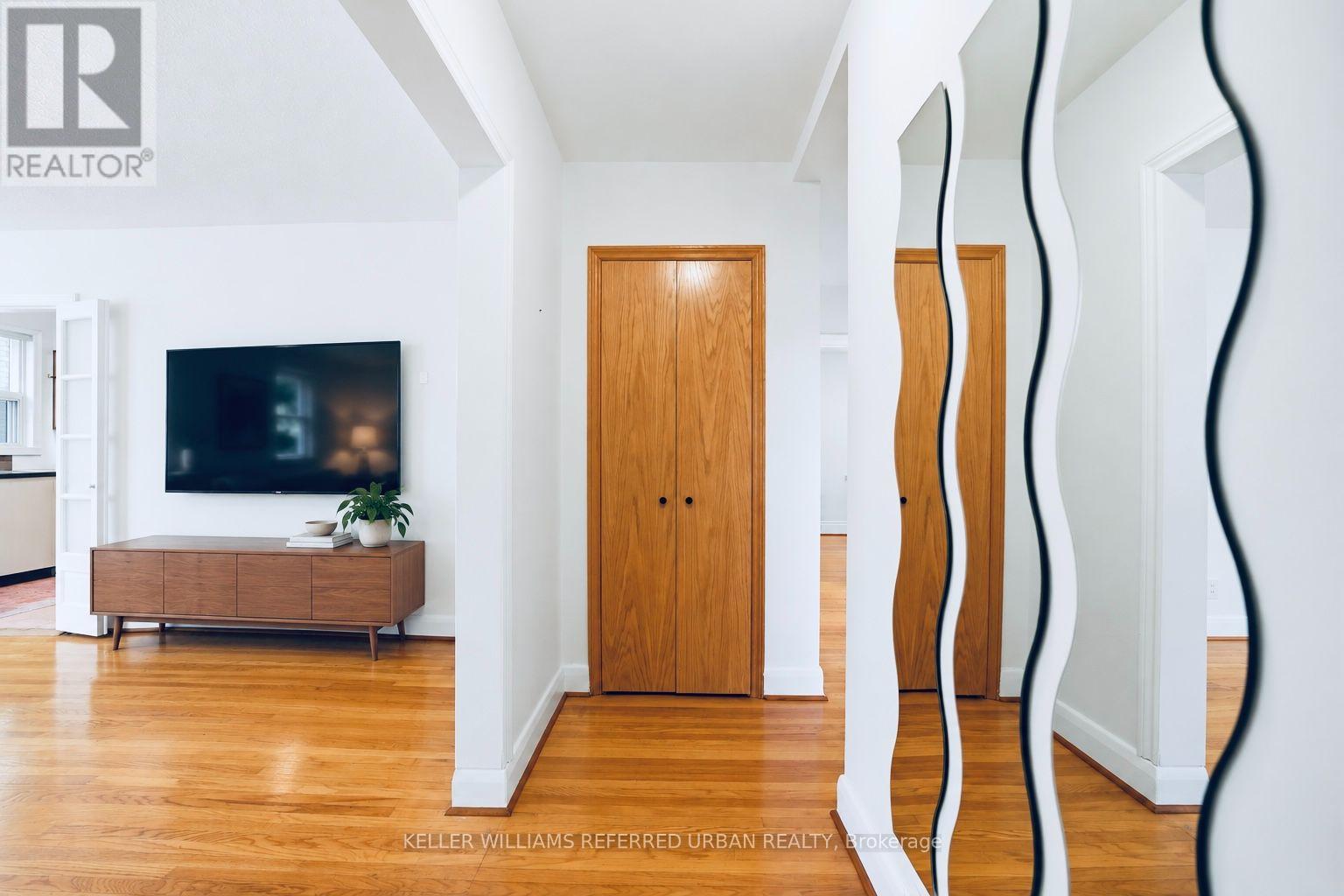 241 Churchill Avenue, Toronto, ON photo 7