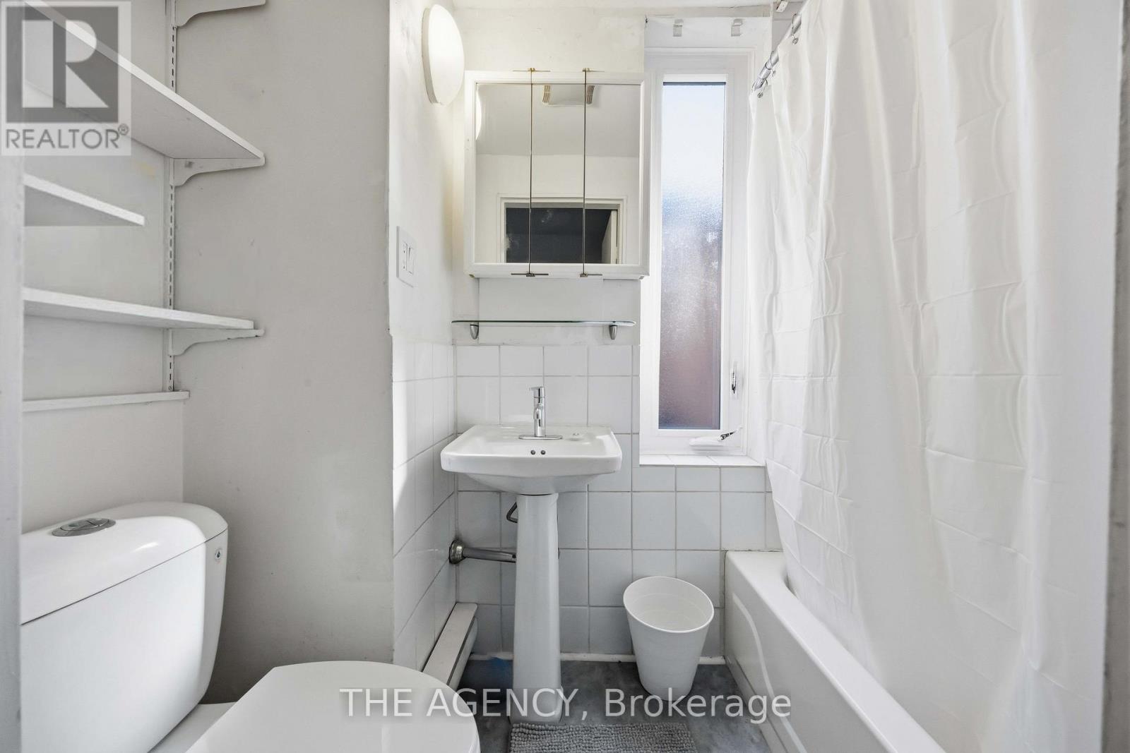 87 Niagara Street, Toronto, ON photo 6