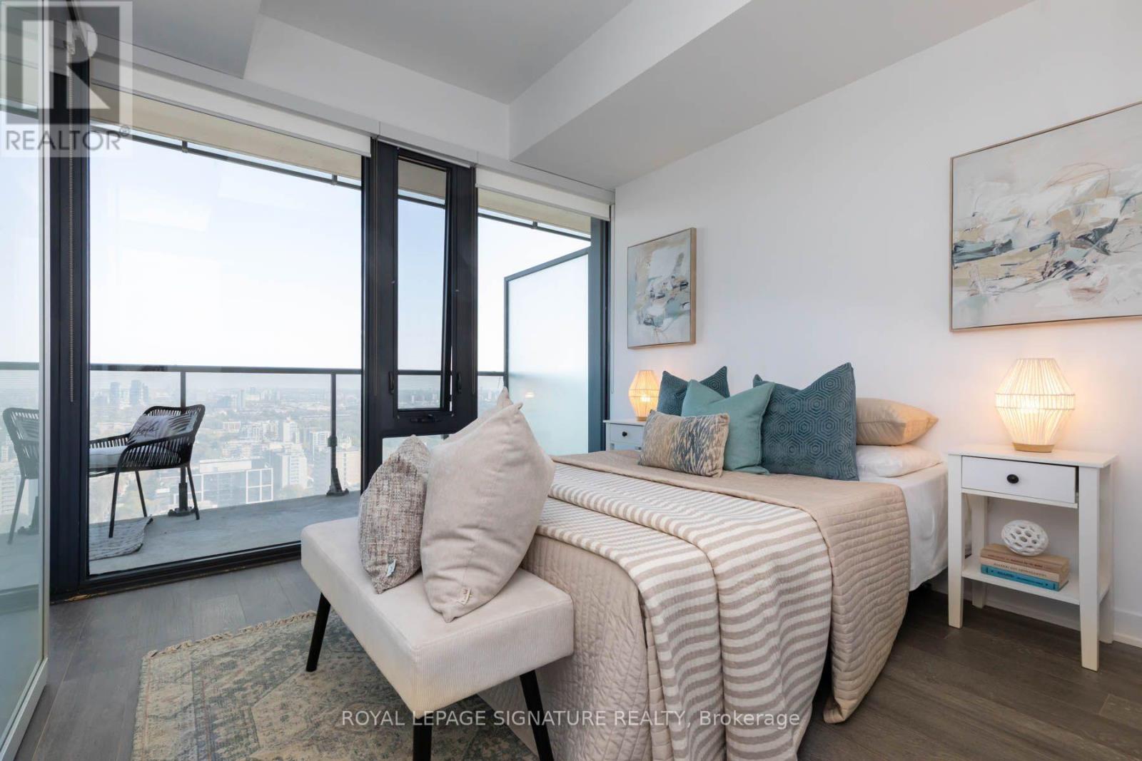2805- 185 Roehampton Avenue, Toronto, ON photo 16